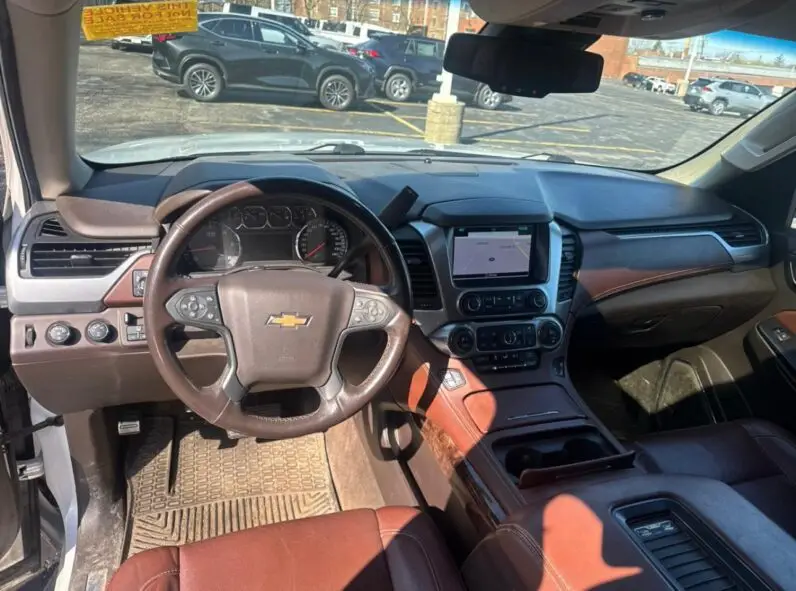 Chevrolet Suburban 1500 LTZ 2016