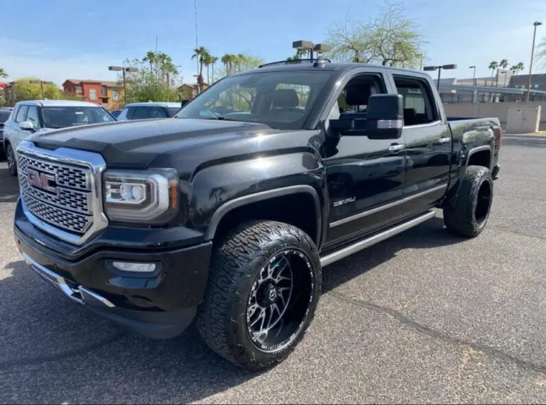 GMC SIERRA DENALI 2017
