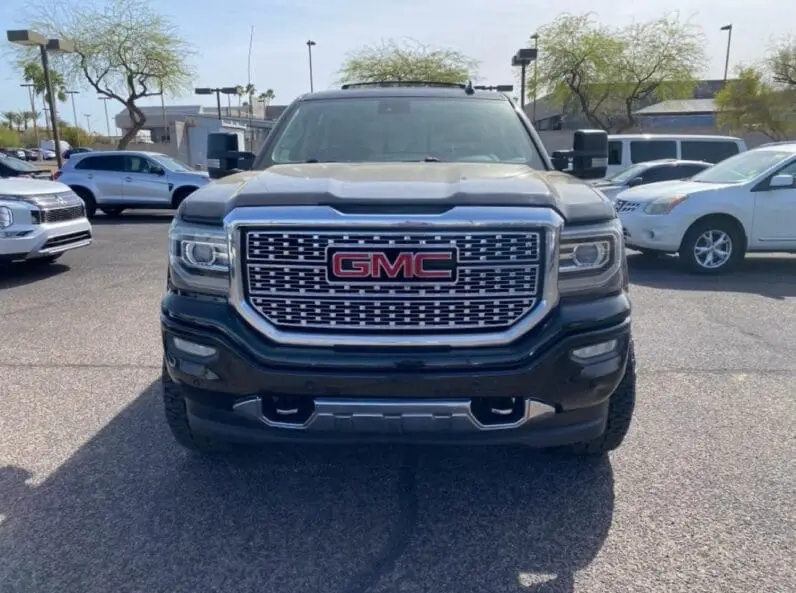 GMC SIERRA DENALI 2017