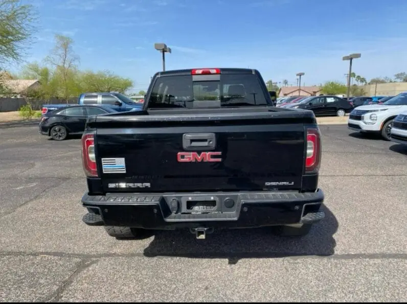 GMC SIERRA DENALI 2017