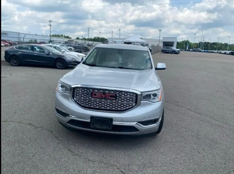 2017 GMC ACADIA DENALI