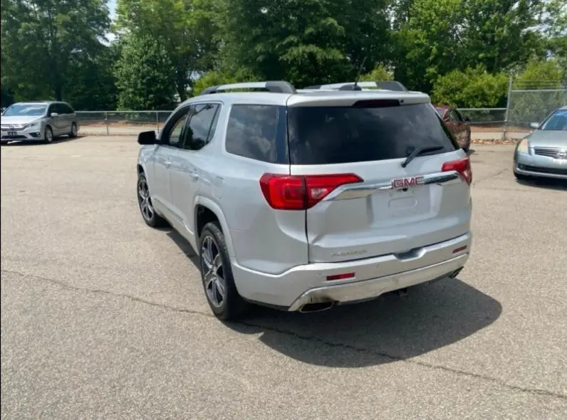 2017 GMC ACADIA DENALI