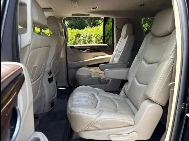 2017 CADILLAC ESCALADE ESV LUXURY