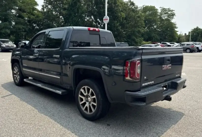 2017 GMC SIERRA DENALI