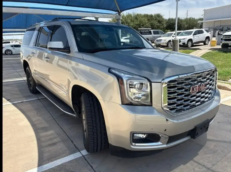 2017 GMC YUKON DENALI