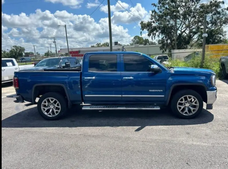 2017 GMC SIERRA SLT 1500