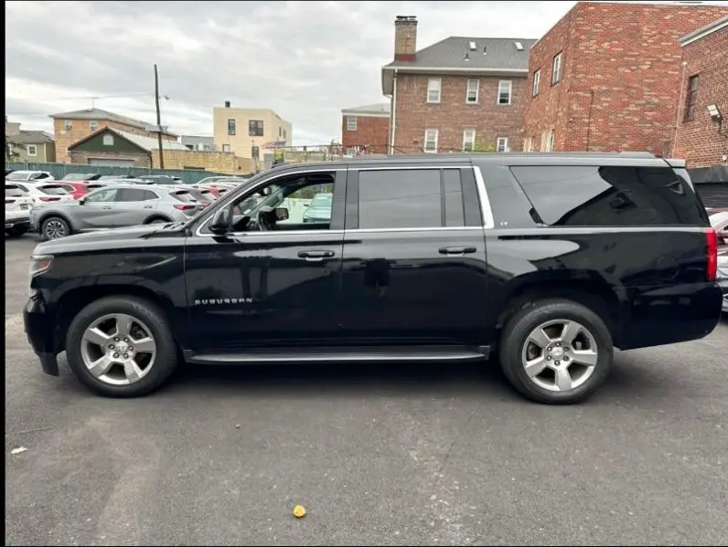 2017 Chevrolet Suburban 1500 LT