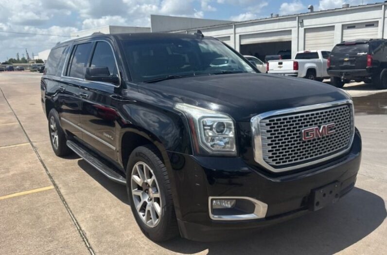 2017 GMC YUKON DENALI