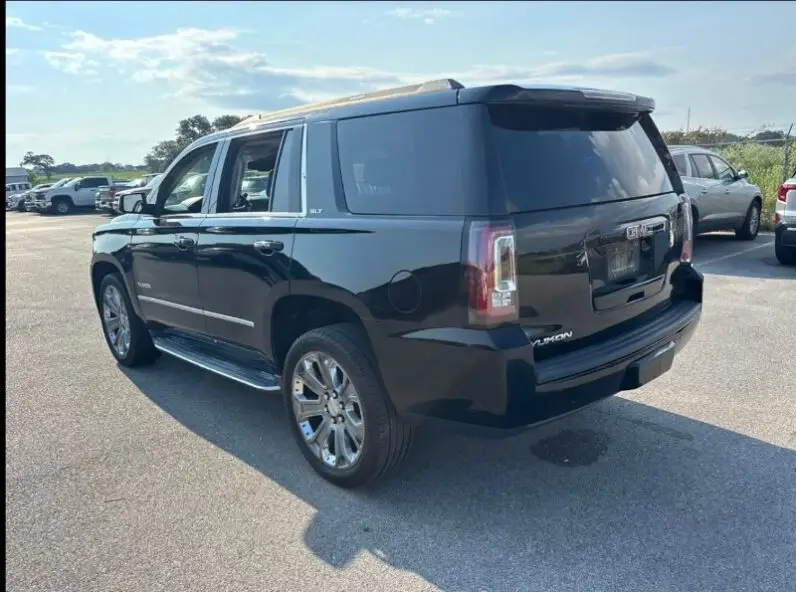 2017 GMC YUKON 1500 SLT