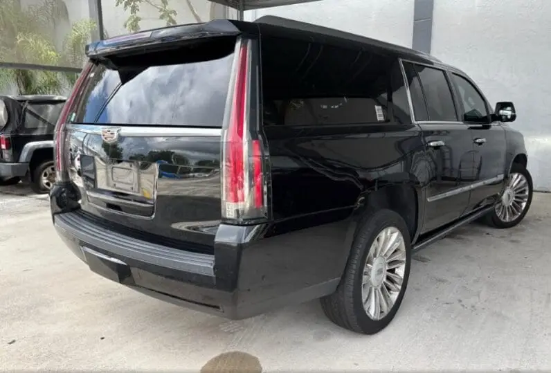 2017 CADILLAC ESCALADE ESV PREMIUM