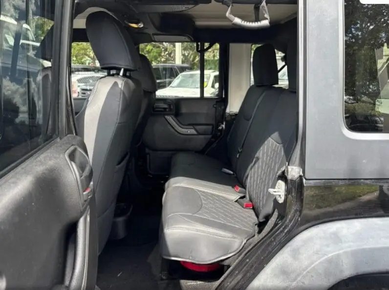 2017 Jeep Wrangler Unlimited Sport