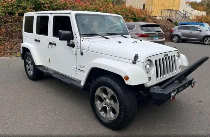 2017 Jeep WRANGLER UNLIMITED SAHARA