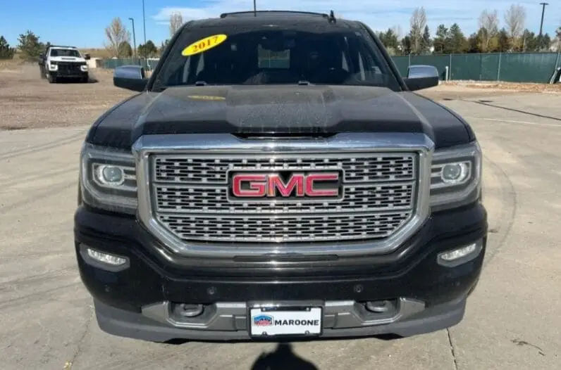 2017 GMC SIERRA DENALI