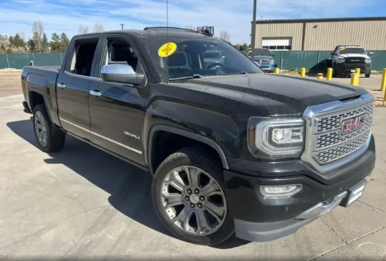 2017 GMC SIERRA DENALI
