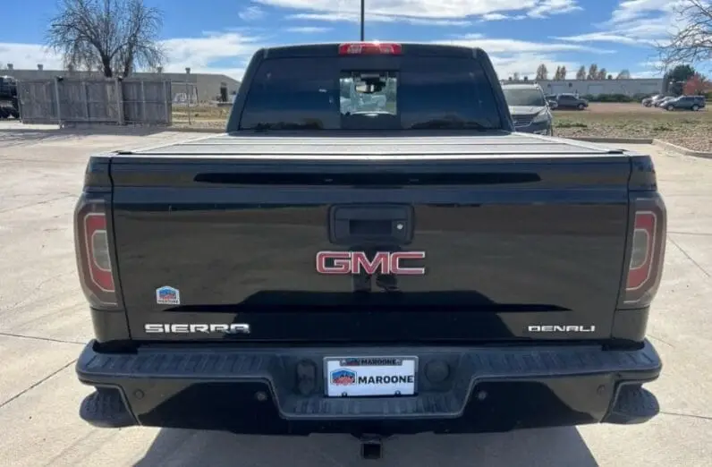 2017 GMC SIERRA DENALI