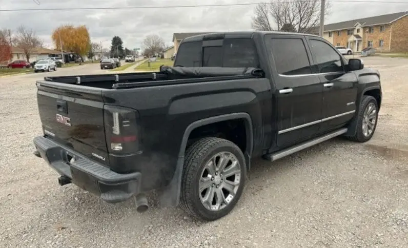 2017 GMC SIERRA DENALI
