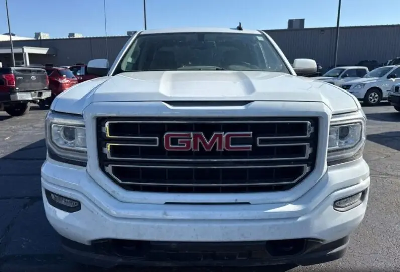 2017 GMC SIERRA AT