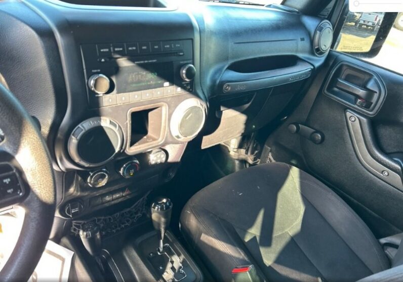 2017 Jeep Wrangler Unlimited Sport 3.6 V6 4 X 4 $50,000