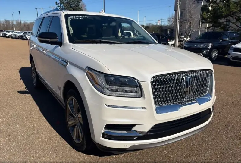2018 Lincoln NAVIGAITOR SELECT 3.5 V6 RWD $50,000