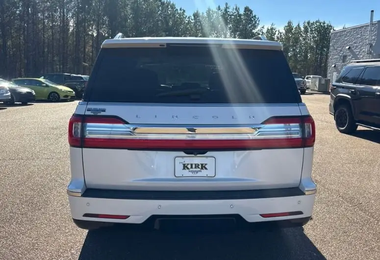 2018 Lincoln NAVIGAITOR SELECT 3.5 V6 RWD $50,000