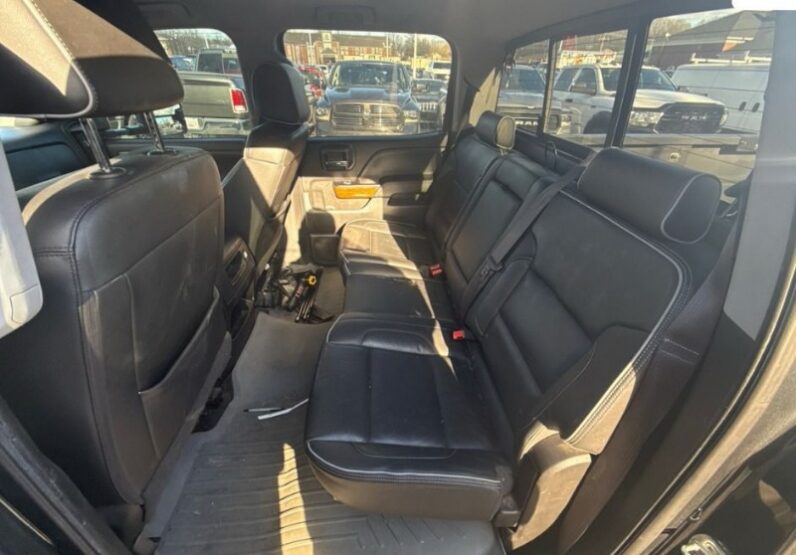 2017 Chevrolet Silverado High Contry 6.2 V8 4 X 4