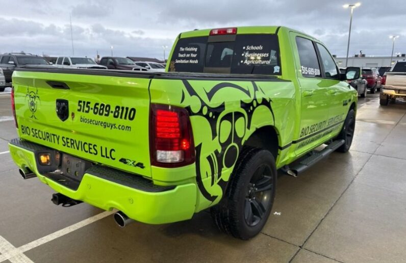2017 Dodge RAM SPORT 5.7L V8 HEMI 4 X 4
