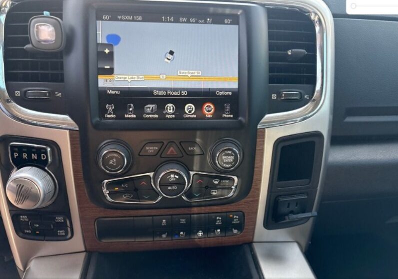 2017 Dodge RAM LARAMIE 5.7L V8 HEMI 4 X 4