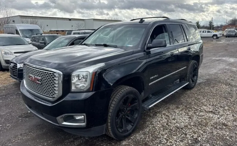 2017 GMC YUKON DENALI 6.2 V8 4 X 4