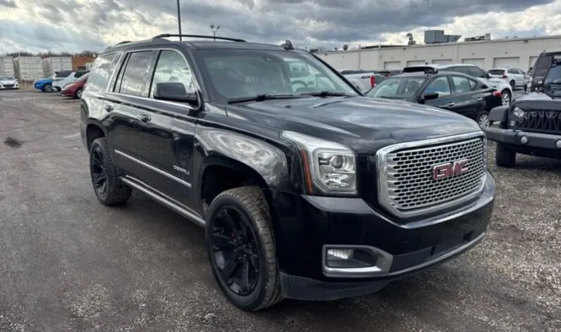 2017 GMC YUKON DENALI 6.2 V8 4 X 4