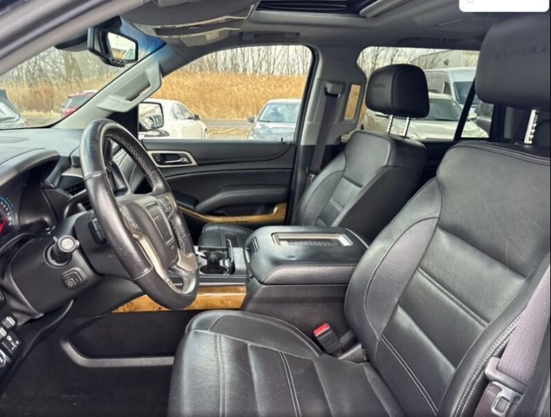 2017 GMC YUKON DENALI 6.2 V8 4 X 4