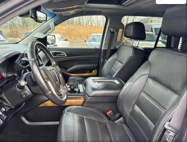 2017 GMC YUKON DENALI 6.2 V8 4 X 4