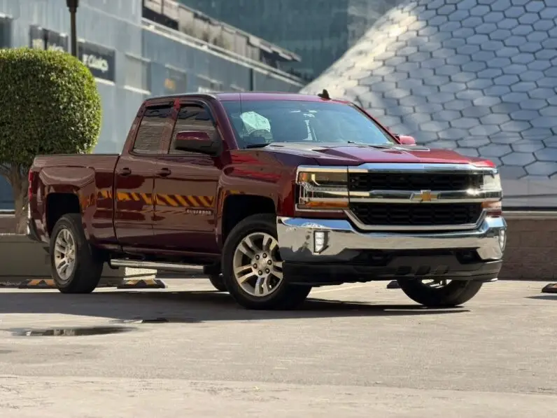 2017 Chevrolet Silverado LT 5.3 V8 4 X 4