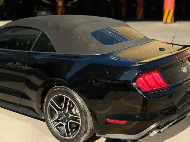 2018 Ford Mustang Ecoboost Premium 2.4 Turbo Tracción Trasera