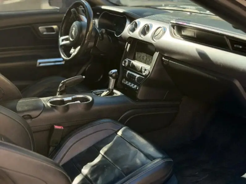 2018 Ford Mustang Ecoboost Premium 2.4 Turbo Tracción Trasera