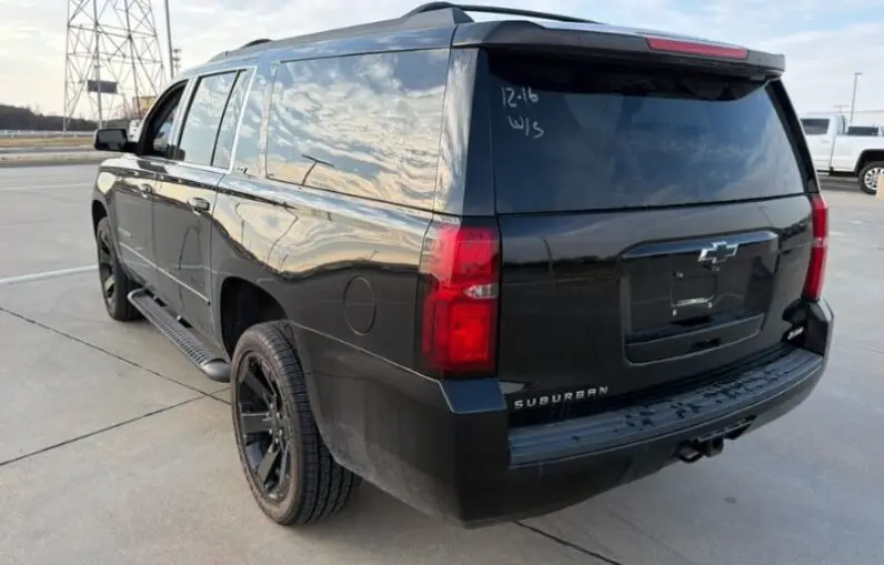 2017 Chevrolet Suburban 1500 LT 5.3 V8 4 X 4