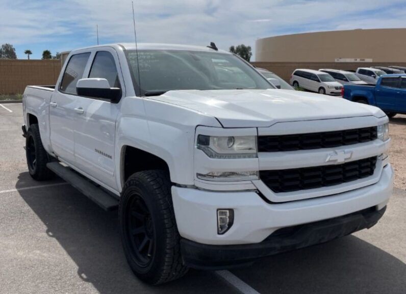 2017 Chevrolet Silverado 1500 LT 5.3 V8 Tracción Trasera