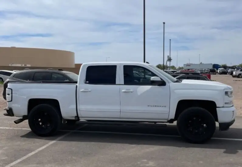 2017 Chevrolet Silverado 1500 LT 5.3 V8 Tracción Trasera