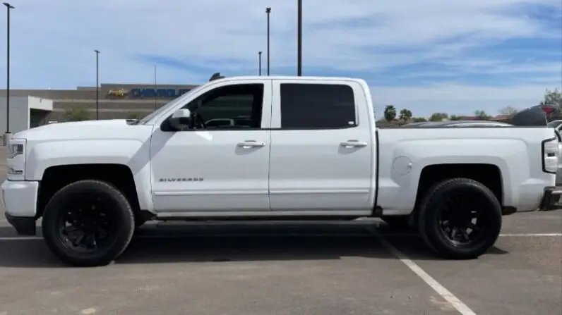 2017 Chevrolet Silverado 1500 LT 5.3 V8 Tracción Trasera