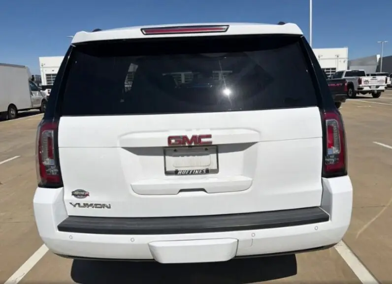 2017 GMC YUKON DENALI 5.3 V8 RWD