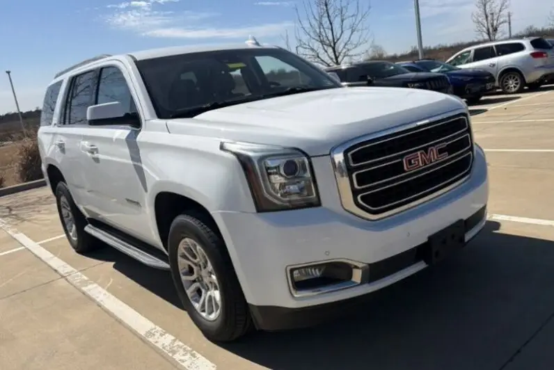 2017 GMC YUKON DENALI 5.3 V8 RWD