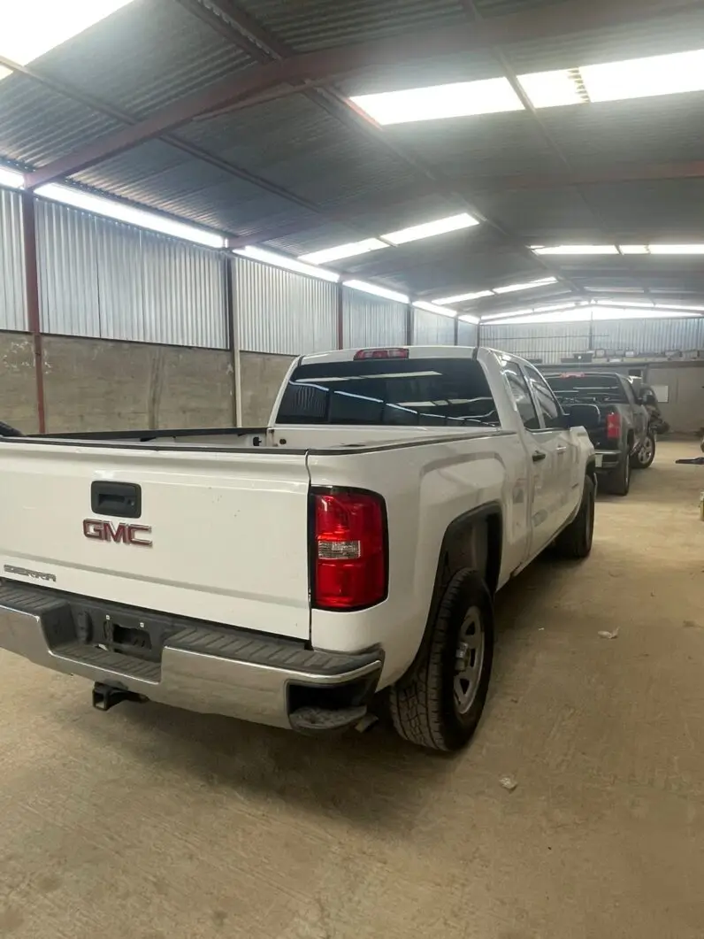 2017 GMC 1500 Base 4.3 V6 RWD