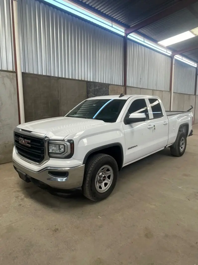 2017 GMC 1500 Base 4.3 V6 RWD