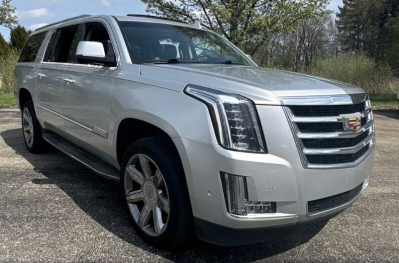 Cadillac Escalade ESV Luxory 6.2 V8 4 X 4 2018