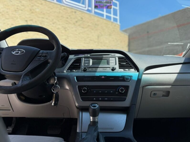 HYUNDAI SONATA BASE 2017