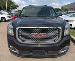GMC YUKON 1500 SLT 5.3 V8 4 X 4 2017