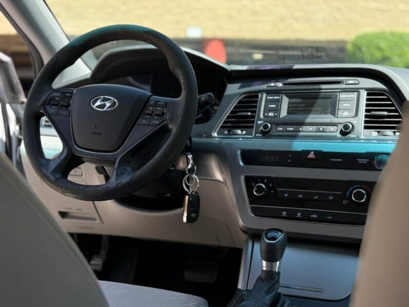 HYUNDAI SONATA BASE 2017