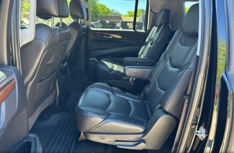 CADILLAC ESCALADE ESV PREMIUM 2017
