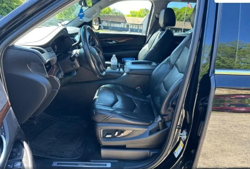 CADILLAC ESCALADE ESV PREMIUM 2017