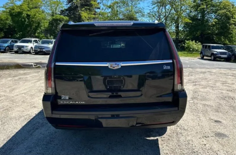 CADILLAC ESCALADE ESV PREMIUM 2017