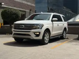 2018 Ford Expedition Max XLT - vista lateral frontal
